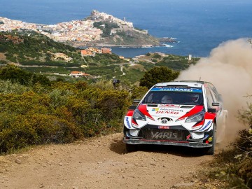 Toyota broni na Sardynii pozycji lidera w WRC